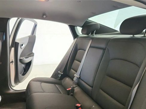 Used 2024 Chevrolet Malibu LT FWD image 30
