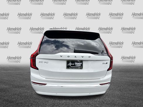 Used 2026 Volvo XC90 B6 Plus w/ Protection Package Premier AWD/4WD image 11