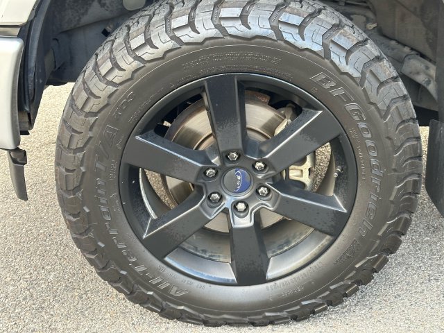 Used 2017 Ford F150 XLT w/ Equipment Group 301A Mid AWD/4WD image 16