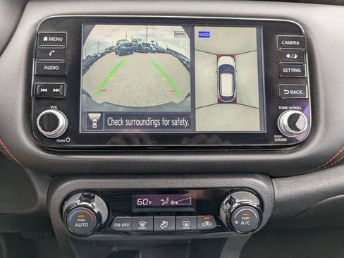 Used 2021 Nissan Kicks SR FWD image 3