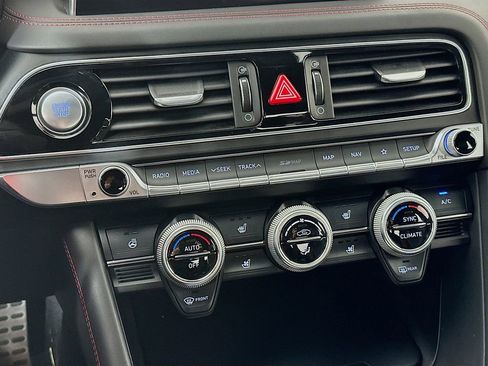 Used 2021 Genesis G70 3.3T w/ Sport Package image 18