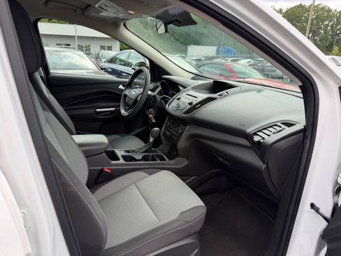 Used 2017 Ford Escape SE AWD/4WD image 11