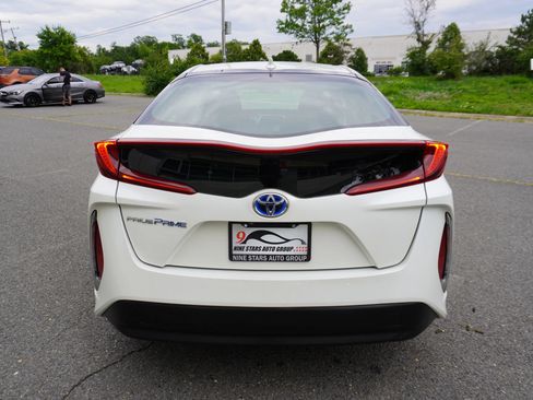 Used 2017 Toyota Prius Prime Plus FWD image 6