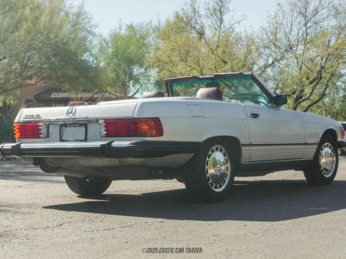 Used 1989 Mercedes-Benz 560 SL image 8