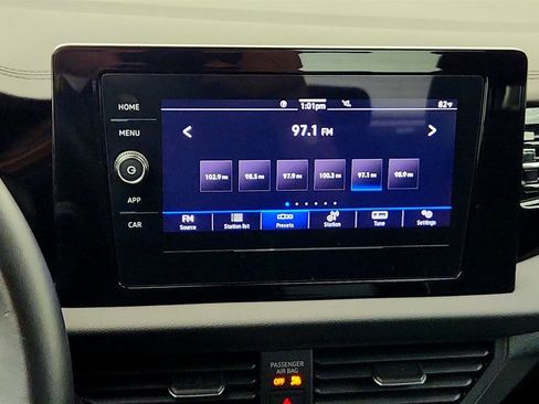 Used 2025 Volkswagen Jetta Sport FWD image 19
