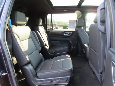 Certified 2023 Chevrolet Suburban High Country image 35