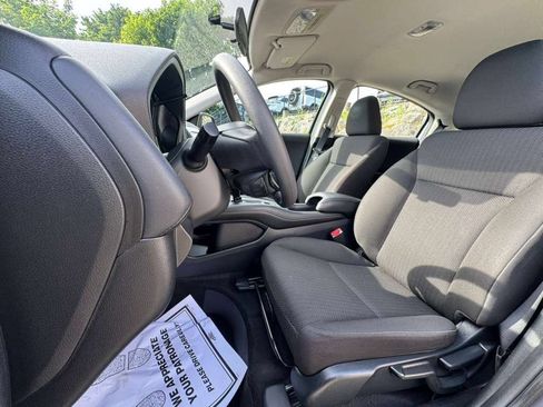 Used 2016 Honda HR-V LX image 15