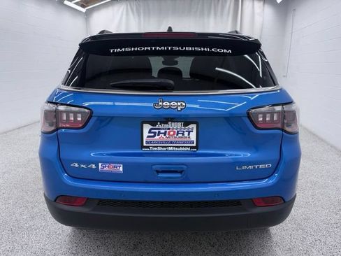 Used 2025 Jeep Compass Limited AWD/4WD image 3