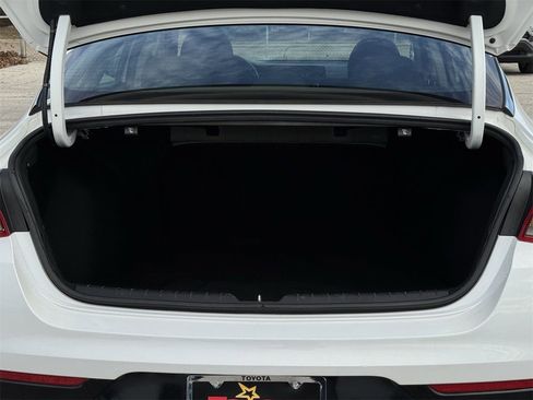 Used 2023 Kia K5 LXS image 31