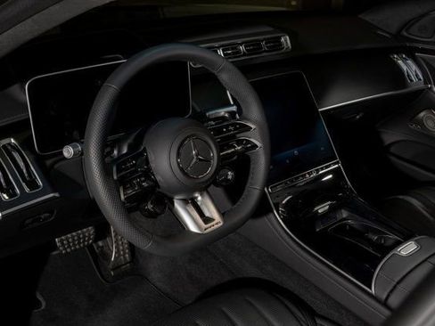 Used 2025 Mercedes-Benz S 63 AMG S image 9