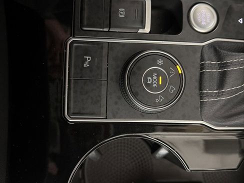 Used 2023 Volkswagen Atlas SEL image 23