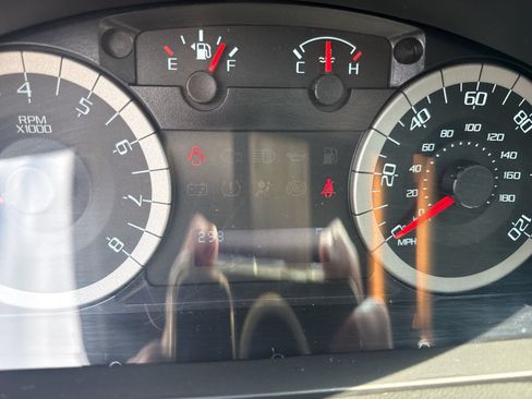 Used 2010 Ford Escape Limited AWD/4WD image 6