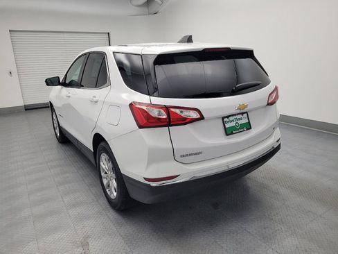 Used 2018 Chevrolet Equinox LT FWD image 5