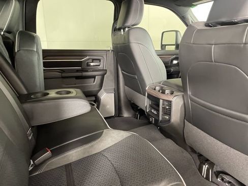 New 2026 RAM 2500 Laramie AWD/4WD image 17
