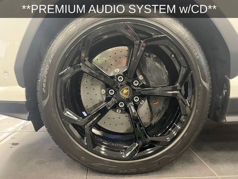 Used 2019 Lamborghini Urus image 11