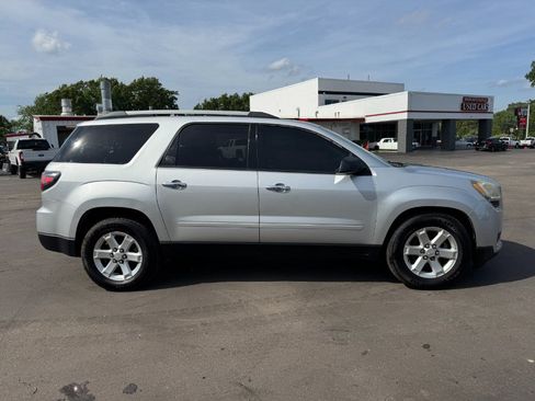 Used 2016 GMC Acadia SLE FWD image 6
