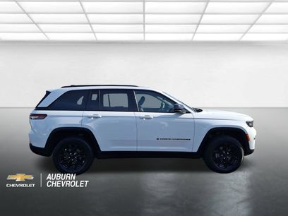 Used 2024 Jeep Grand Cherokee Altitude