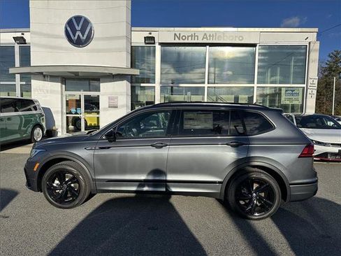 New 2024 Volkswagen Tiguan SE R-Line image 1