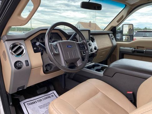 Used 2016 Ford F250 Lariat w/ Chrome Package AWD/4WD image 5