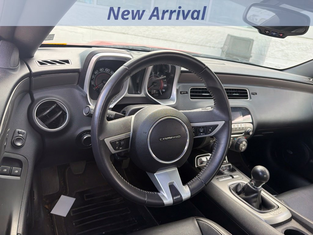 Used 2011 Chevrolet Camaro SS RWD image 11
