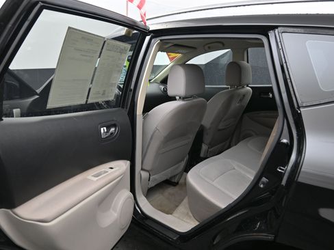 Used 2014 Nissan Rogue S w/ Convenience Package image 18