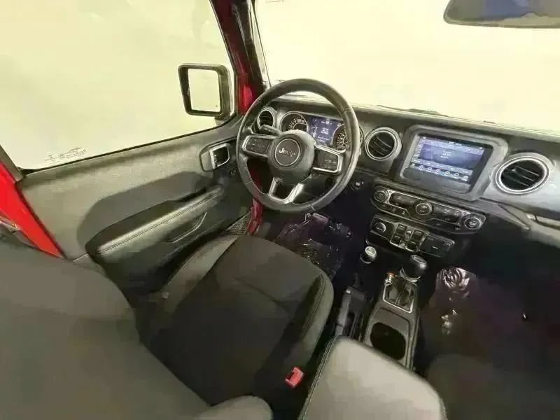 Used 2020 Jeep Wrangler Unlimited Sahara AWD/4WD image 12