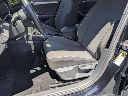 Used 2025 Volkswagen Jetta Sport FWD image 14