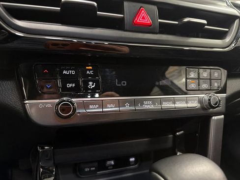 Certified 2025 Kia Seltos S AWD/4WD image 22