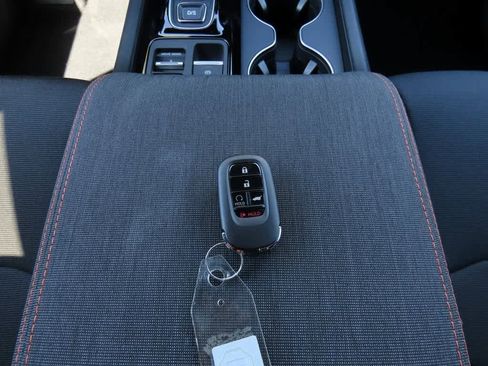 New 2025 Honda Pilot Sport image 23