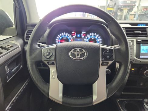 Used 2019 Toyota 4Runner SR5 Premium image 11