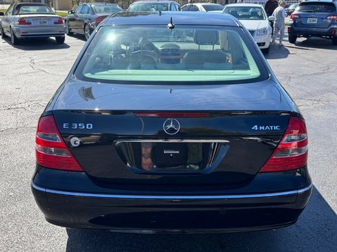 Used 2006 Mercedes-Benz E 350 4MATIC Sedan w/ Sunroof Pkg image 8