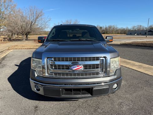 Used 2014 Ford F150 XLT w/ XLT Chrome Package image 8