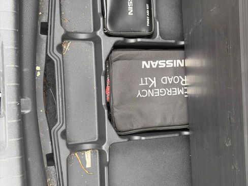 Used 2015 Nissan Altima 2.5 SV FWD image 19
