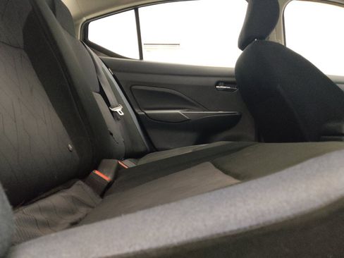Used 2025 Nissan Versa SV FWD image 19