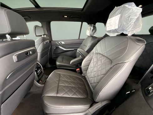 Certified 2026 BMW X7 xDrive40i w/ M Sport Package image 34