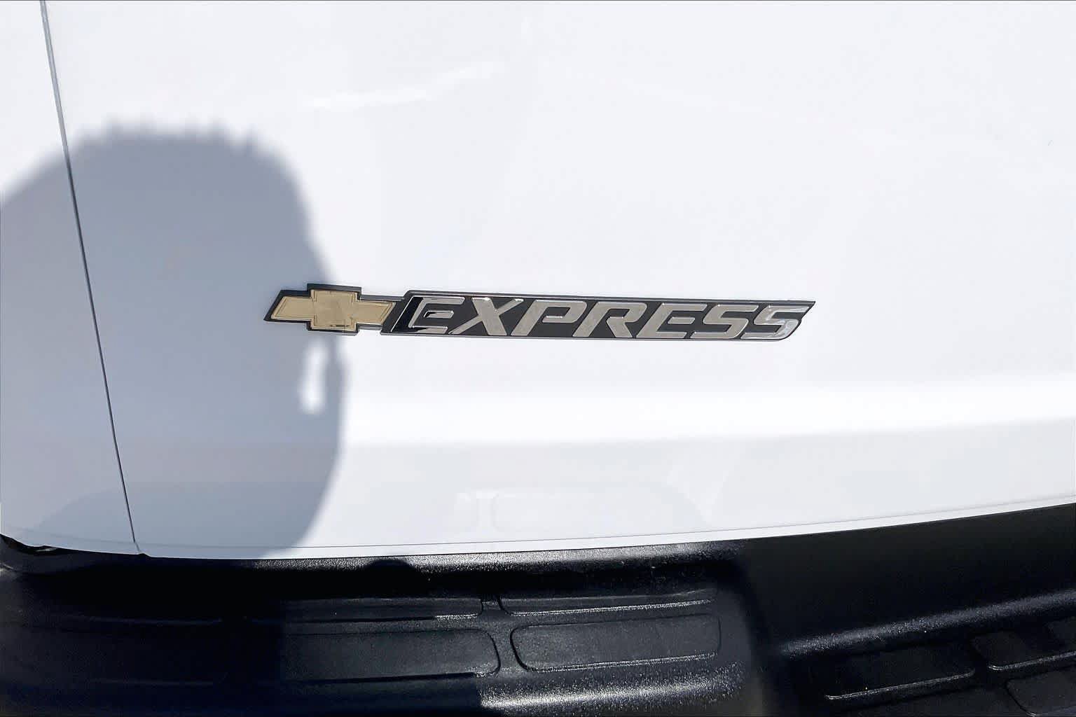 Certified 2025 Chevrolet Express 2500 w/ Driver Convenience Package RWD image 26