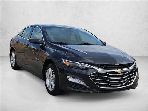 Used 2023 Chevrolet Malibu LT w/ Driver Confidence Package FWD image 11