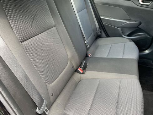 Used 2022 Hyundai Accent SE w/ Cargo Package FWD image 16