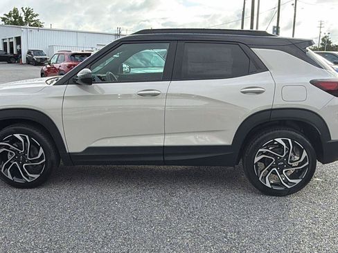 New 2026 Chevrolet TrailBlazer RS w/ Convenience Package FWD image 10