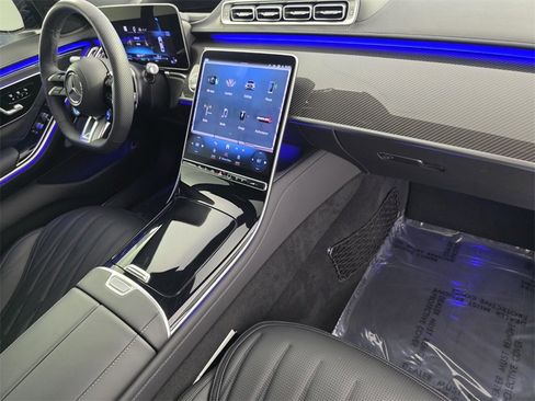 Certified 2025 Mercedes-Benz S 63 AMG S image 32