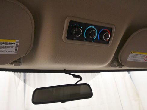 Used 2025 Chevrolet Express 3500 LS RWD image 21