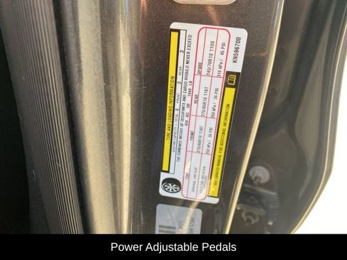 Used 2019 RAM 1500 Big Horn RWD image 30