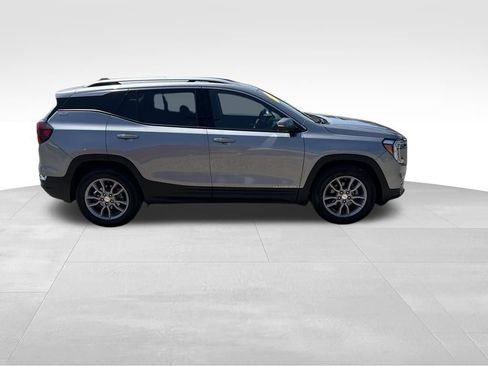 Used 2023 GMC Terrain SLT w/ Infotainment Package II AWD/4WD image 8
