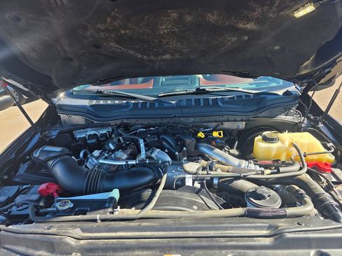 Used 2019 Ford F350 Platinum w/ Platinum Ultimate Package AWD/4WD image 26