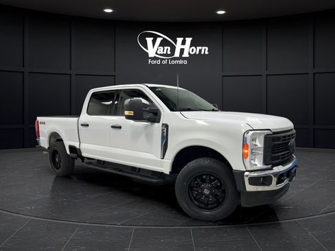 Used 2024 Ford F250 XLT AWD/4WD image 1