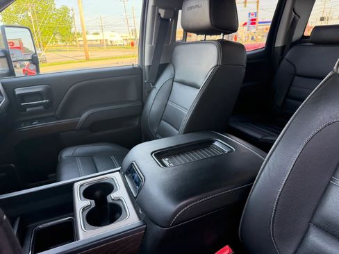 Used 2018 GMC Sierra 3500 Denali w/ Duramax Plus Package AWD/4WD image 29