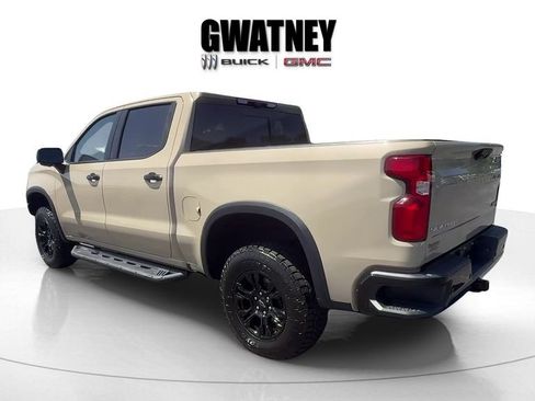Used 2022 Chevrolet Silverado 1500 ZR2 w/ Technology Package AWD/4WD image 7