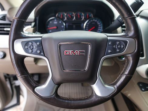 Used 2018 GMC Yukon SLT w/ Premium Edition image 12