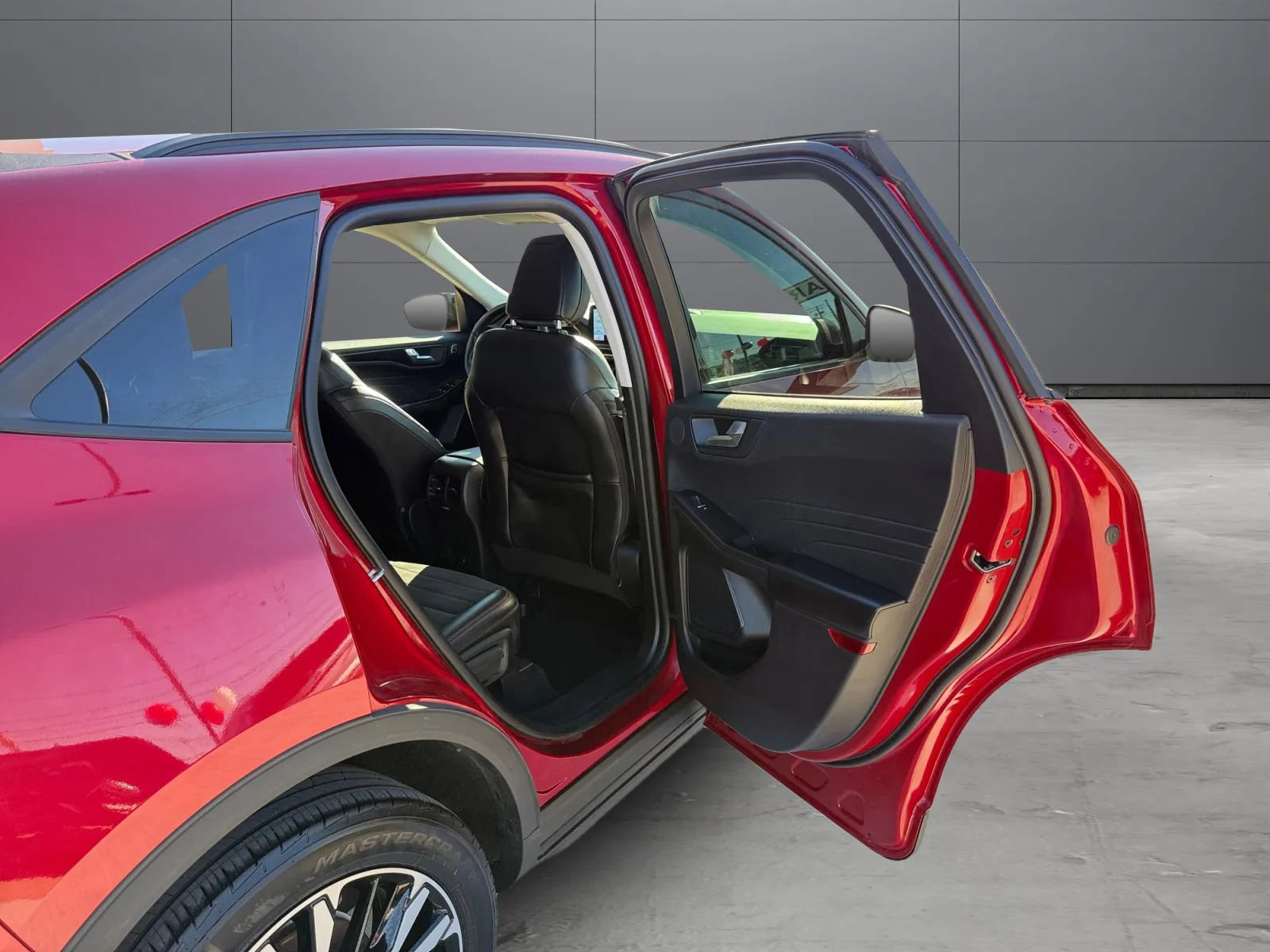 Used 2021 Ford Escape SEL w/ SEL Stealth AWD Package image 20