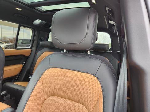 Certified 2024 Land Rover Defender 110 X image 11